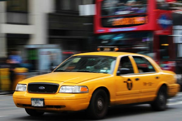 Ta sig runt med taxi yellow cab i New York